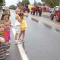<b>Finger-pointing fun</b>
Luckie Reed, 4, from left, Zachary Pergeson, 4, Destinie Reed, 7, Remmie...