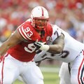 n this photo taken on Saturday, Sept. 5, 2009, Nebraska nose tackle Ndamukong Suh (93) goes after Fl...
