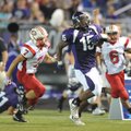 Fayetteville junior running back Dylan Hale
(15) pulls away from Jefferson City senior
defensive b...
