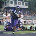 Fayetteville junior receiver Demetrius Dean (20) runs the ball into the end zone during the third qu...