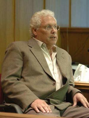 Gary Combs testifies during a civil trial Friday at the Washington County Courthouse.