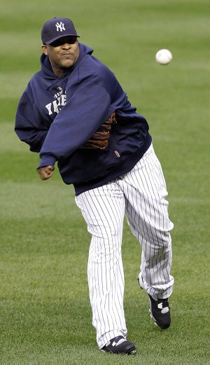 New York Yankees pitcher CC Sabathia will face his friend and former teammate, Benton’s Cliff Lee, when the Yankees face the Philadelphia Phillies in Game 1 of the World Series tonight.