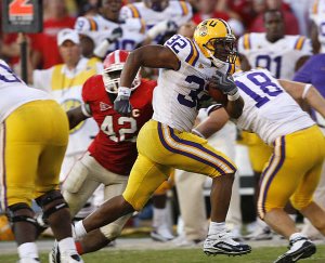 Running back Charles Scott (32) and LSU face Alabama in Tuscaloosa, Ala., on Saturday, a game that could decide the SEC Western Division race.