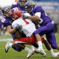 East Carolina's Scotty Justin Venable (32) and Jacobi Jenkins, right, tackle Houston's A.J. Dugat (1...