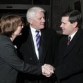 Fayetteville Chamber of Commerce President Steve Clark, center, introduces a member of his staff Joy...