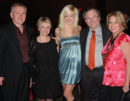 
                               
                                  Photo by Carin Schoppmeyer&mdash;
                               
                           
                           The Jones Center’s Big Night co-chairmen Brian Crowne, left, and John Ervin, second from right, enjoy the event with Sandy Tester, from left, Natalie Greene and Judi Harrison.
