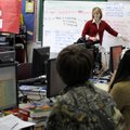 STAFF PHOTO ANTHONY REYES 
Kelley Williamson teaches her students about payroll application Thursda...