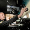 STAFF PHOTO DAVID FRANK DEMPSEY 
Bentonville police officer Guary Morgan demonstrates the use of th...