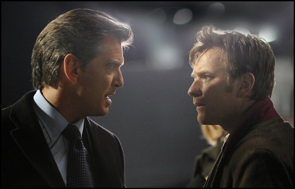 former-british-prime-minister-adam-lang-pierce-brosnan-and-his-nameless-biographer-ewan-mcgregor-get-some-things-straight-in-roman-polanskis-political-thriller-the-ghost-writer