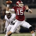  Arkansas quarterback Ryan Mallett throws during the second quarter of the Razorbacks’ Oct. 3 game a...