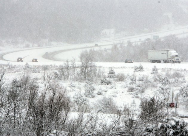 snow-slicks-roads-in-the-fayetteville-area-sunday-morning