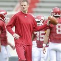 Despite his broken foot, Arkansas quarterback Ryan Mallett hasn’t spent too much time sitting around...