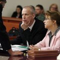 Utah assistant attorney general Thomas Brunker, center, talks with Salt Lake County prosecutor Bob S...