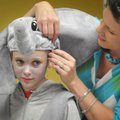 Jane Hudley, right, helps Grayce Joyce, a fourth-grader at Central Park Elementary School, with her ...