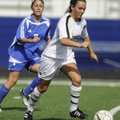 Bentonville’s Nicole Rouse drives the ball past Rogers High’s Ibett Cordona in Mountie Stadium in Ro...