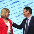 Carol Bartz, left, CEO of Yahoo, and Olli-Pekka Kallasvuo, CEO of Nokia, talk following a news confe...