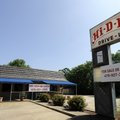 Hi-D-Ho Drive-In restaurant closed its doors last month at its location near Fifth and West Walnut s...