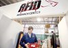 Maurizio Turri demonstrates at the University of Arkansas’ RFID Research Center in Fayetteville how the radio-frequency-identification tag on a product can activate a theft-deterrent system.