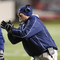 Springdale Har-Ber coach Chris Wood celebrates a fourth-quarter touchdown during the Wildcats’ 27-6 ...