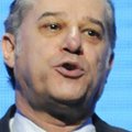  Staff Photo Sarah Bentham
Eduardo Castro-Wroght, Vice Chairman of Walmart Stores, Inc., speaks to s...