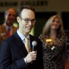 Orchestra names Juilliard alumnus as music director