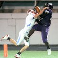  Fayetteville senior tight end Demetrius Dean catches a pass in the end zone as Fort Smith Southside...