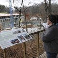Visitors look over the construction of Crystal Bridges Museum of American Art in Bentonville on Wedn...