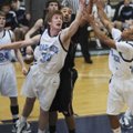 Springdale Har-Ber’s Jordan Herrell and Nac Williams, right, battle with Springdale High’s Kempys Ro...