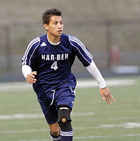 Senior defender Wilmer Mendez is ...