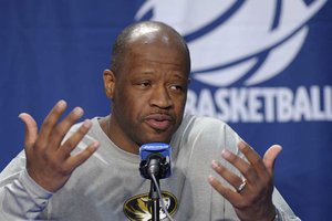 Former Arkansas assistant and current Missouri Coach Mike Anderson had been linked to Arkansas' men's basketball head coaching vacancy since John Pelphrey was fired March 13.