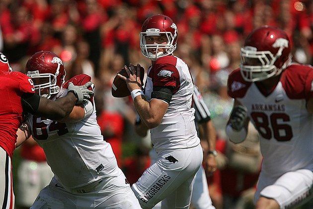 arkansas-democrat-gazettewilliam-moore-arkansas-quarterback-ryan-mallett-looks-for-a-receivers-against-georgia-saturday-september-18-2010-in-athens