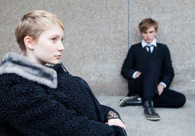 annabel-mia-wasikowska-and-enoch-henry-hopper-are-two-delicate-kids-with-morbid-fascinations-who-find-each-other-in-gus-van-sants-restless