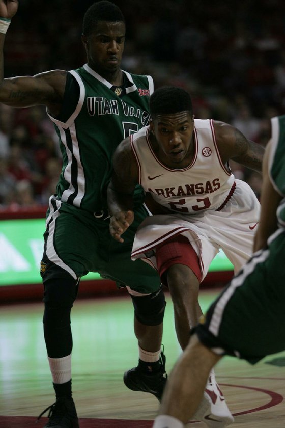 Razorbacks_wolverines_FOCUS_090