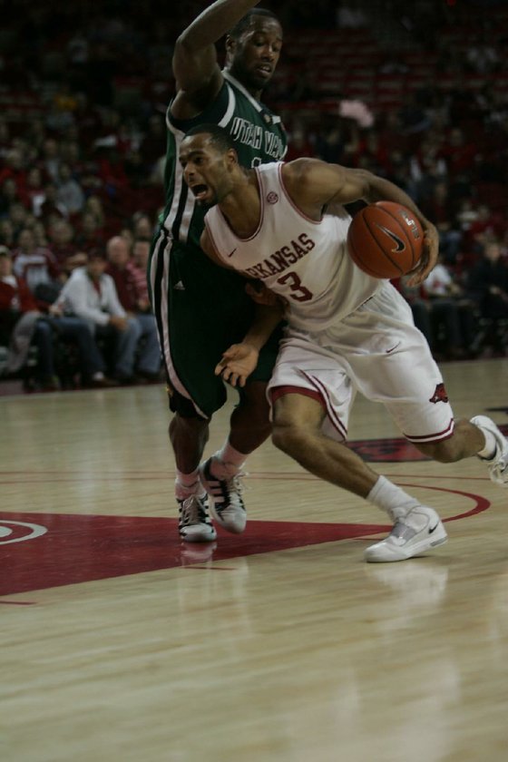 Razorbacks_wolverines_FOCUS_250