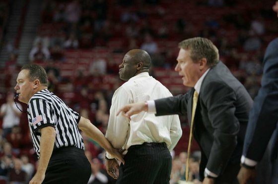Razorbacks_wolverines_FOCUS_255