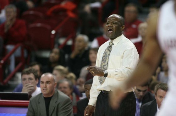 Razorbacks_wolverines_FOCUS_321