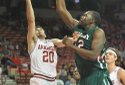 Hogs hoops sports_04