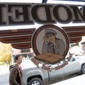 John Murray, right, talks to Henrix Overcash of Broadway Printing on Wednesday after getting a new v...