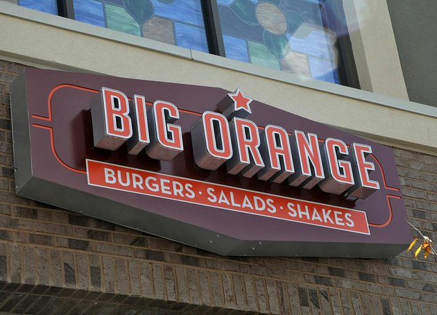 arkansas-democrat-gazettejohn-sykes-jr-9132011-big-orange-restaurant-in-west-little-rock-signlogo