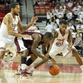 Arkansas Democrat-Gazette/MICHAEL WOODS --12/30/2011-- University of Arkansas defenders Marvell Wait...