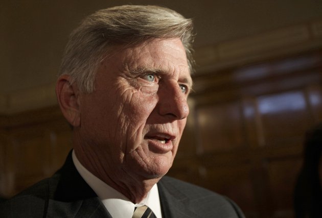 arkansas-gov-mike-beebe-danny-johnston-ap