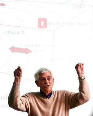 Arkansas Democrat-Gazette/WILLIAM MOORE
John David McFarland, retired Chief Geologist of the Arkansas Geological Survey, speaks about the geology of earthquakes in Arkansas Saturday, February 4, 2012 at the visitor's center at Hobbs State Park near Rogers.