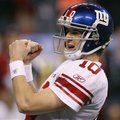 New York Giants quarterback Eli Manning reacts in the closing minutes of the NFL Super Bowl XLVI foo...