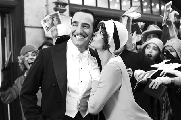 silent-film-star-george-valentin-jean-dujardin-meets-the-vivacious-peppy-miller-berenice-bejo-in-the-artist-the-movie-considered-the-favorite-for-this-years-best-picture-oscar