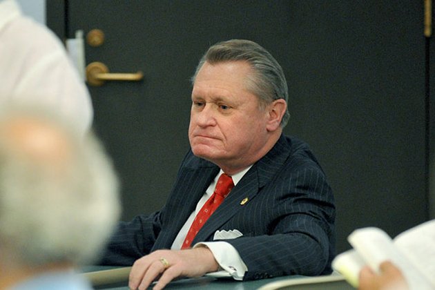 university-of-arkansas-chancellor-g-david-gearhart-addresses-the-ua-faculty-senate-on-wednesday-he-declined-to-speak-about-bobby-petrino-but-he-praised-athletic-director-jeff-long