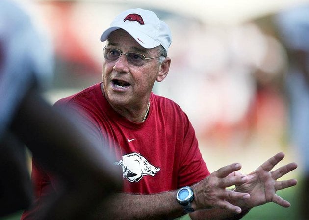john-l-smith-was-arkansas-special-teams-coordinatoroutside-linebackers-coach-from-2009-11