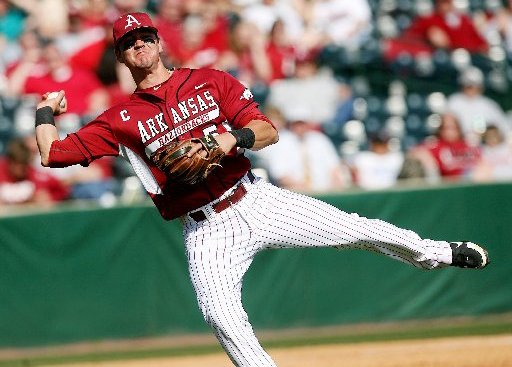 matt-reynolds-went-3-for-5-with-2-rbis-in-the-razorbacks-7-6-win-over-south-carolina-on-sunday