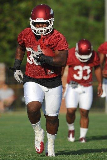 hogs football sports_015