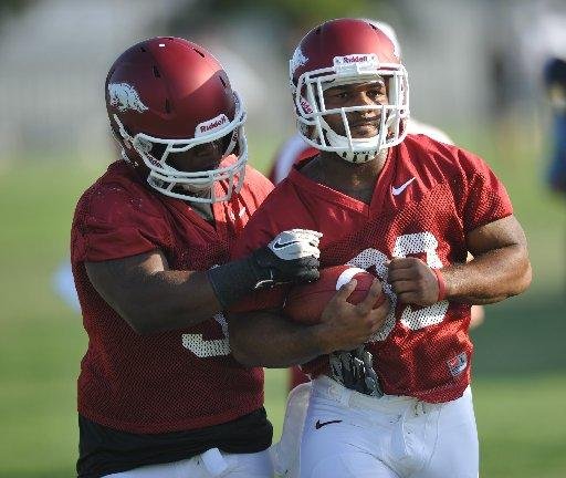 hogs football sports_017