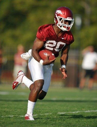 hogs football sports_018